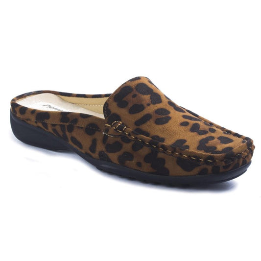 Leopard print classic style slip-on loafer shoe on a white background. 
Product Name: Olem Shoe Corp PIERRE DUMAS HAZEL 7 BROWN SLIP ON SHOE