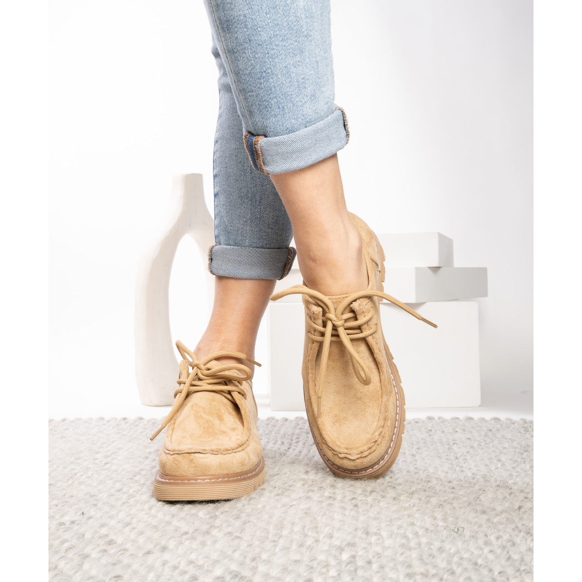 Fall for It Lug Sole Shoe Secondary image