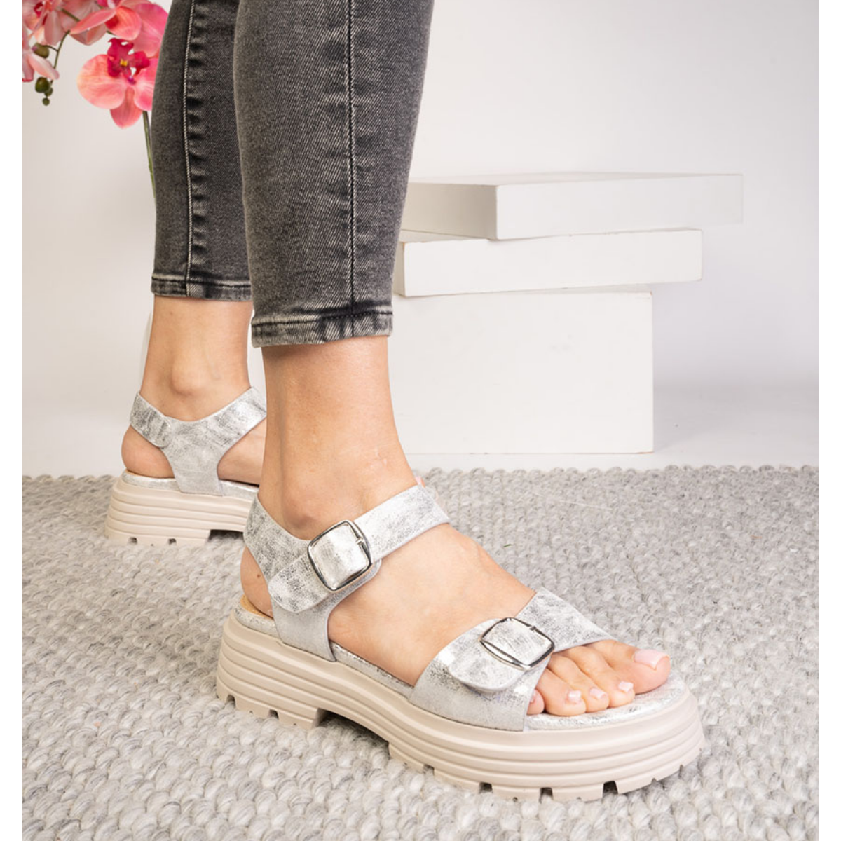 That's Just Me Platform Sandal Secondary image