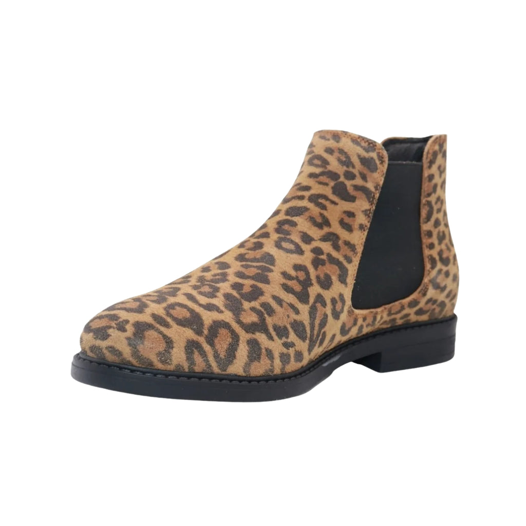 Women's leopard print Chelsea ankle boot with black elastic side panel and low heel