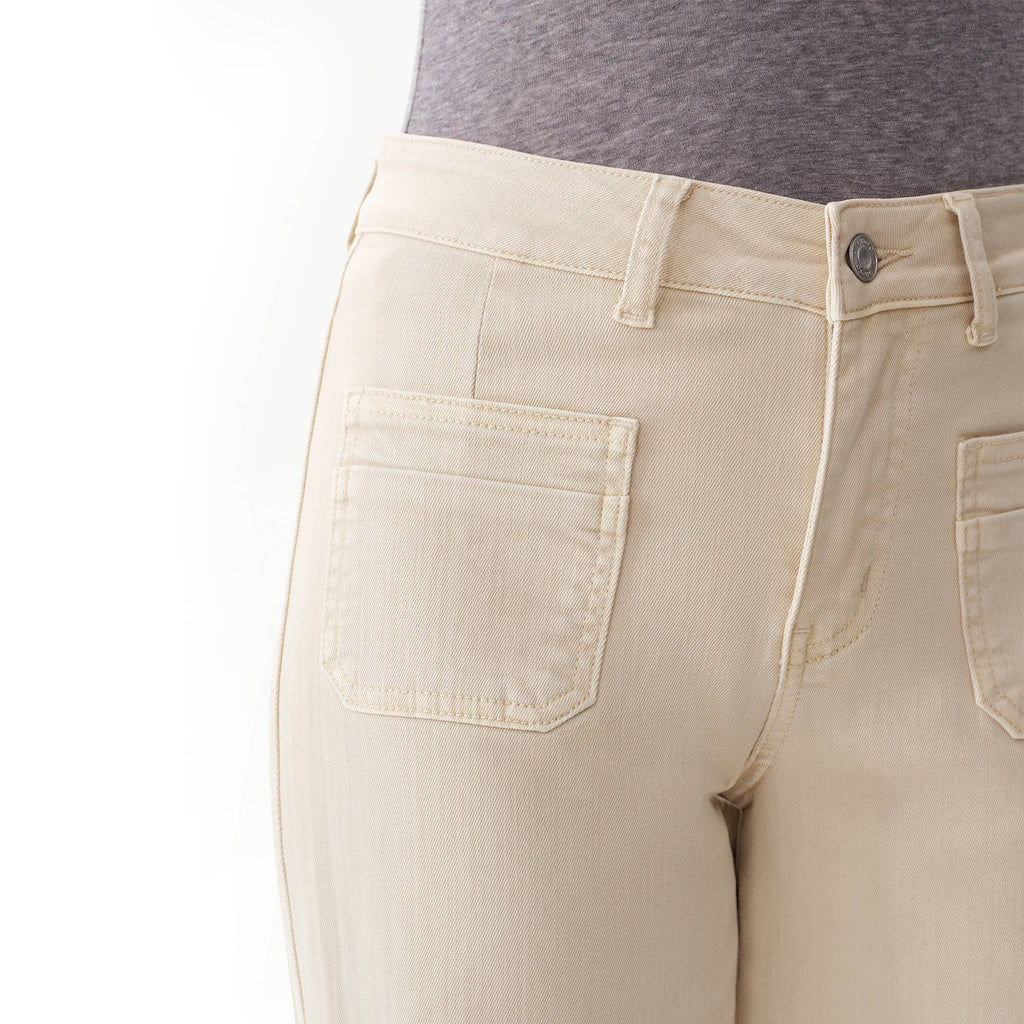 Faire Off White Mid Rise Straight Pants, featuring an off-white color, a mid-rise fit, straight legs, and patch pockets.