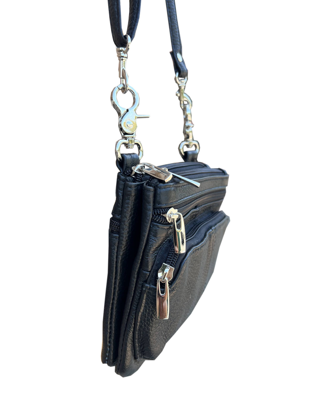Roma Leathers, Inc. 3099 Small Horizontal Crossbody Bag in black cowhide leather featuring multiple spacious compartments and an adjustable shoulder strap.