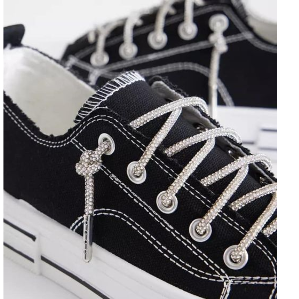 Aman Tennis Shoe in Black Secondary image