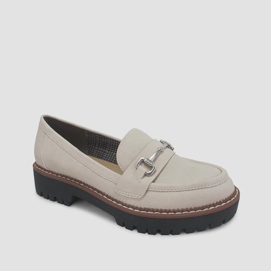 A trendy women's loafer, JELLY POP MARIO BONE by JELLYPOP, in beige with a buckle, featuring a lug sole for added style and comfort.